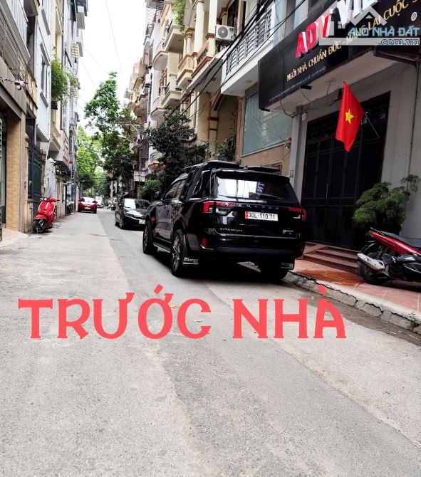 BÁN NHÀ PHỐ NGHĨA ĐÔ 16 TỶ. HAI Ô TÔ TRÁNH TRƯỚC NHÀ + VỈA HÈ - DÂN TRÍ CAO, VĂN MINH