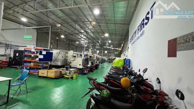NHÀ XƯỞNG MẶT TIỀN đường Đường VÕ THỊ THỪA P. An Phú Đông, Q.12 DT 1007/1300m2 (17mx77m)