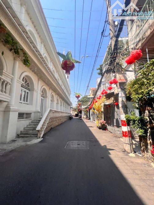 Nhà 4 tầng đường THỐNG NHẤT, phường 15 Q. Gò Vấp ,dt 190m2 (6,5mx33m) hẻm 8m 💵 16 tỷ.