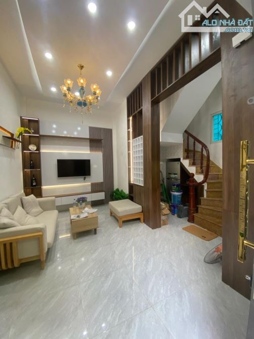 Cần Bán Gấp Nhà Ngõ 168 Kim Giang Hoàng Mai 30m2 5 Tầng Chỉ 5.85T.