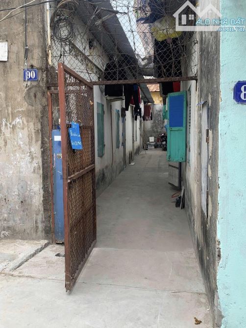 Dãy 4 phòng giá sang lại 770 triệu, ngay Tân Xuân 1, xã Tân Xuân, Huyện Hóc Môn.