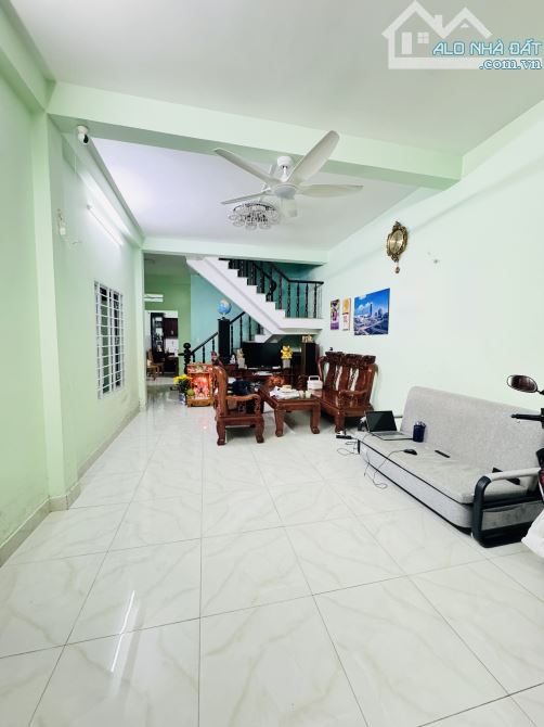 Cần Bán Nhà 1 Trệt 1 Lầu Sổ Hoàn Công Hẻm Oto Bình Giã 71M2 (5x14.24) - Giá: 6Tỷ200 có bớt