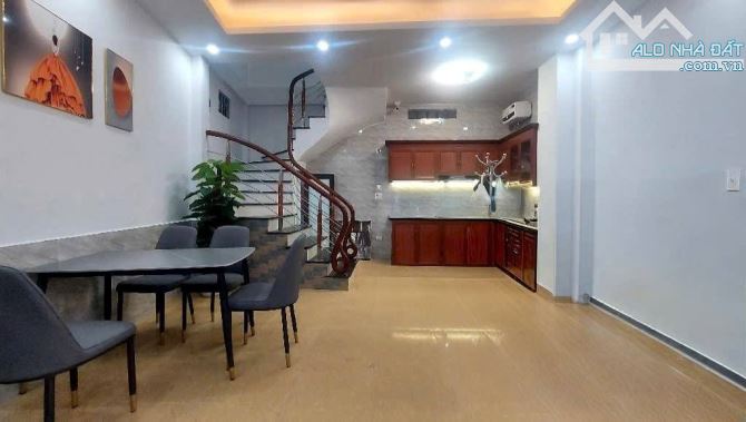 Trục Chính Kinh Doanh, Ô tô Tránh  Thượng Đình- Nhị Khê, Nhà 64m x 2 Tầng, MT Rộng 5.6m