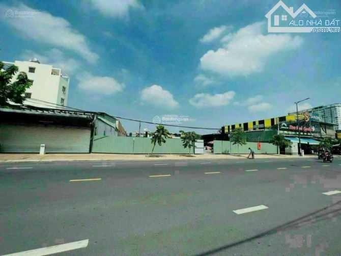 Bán 1000m2 đất full thổ cư - hẻm xe hơi Đồng Khởi - trung tâm TP Biên Hòa, giá 24 tỷ