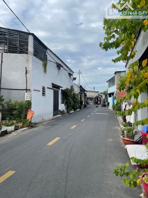 Bán gấp nhà riêng 75m2, 2 tầng- Ngân hàng hỗ giá 2,5 tỷ -Tân Xuân - Trung Chánh 1, Hóc Môn