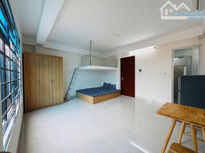 Cho Thuê CCMN 121 Tây Mỗ Nam Từ Liêm 30m2 Gác Xép Cửa Sổ Thang Máy Nuôi Pet Ô Tô Đỗ Gần