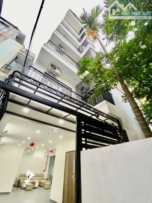 BÁN TOÀ NHÀ CĂN HỘ 8 TẦNG 130tr/ tháng. 19 PHÒNG KHÉP KÍN FULL NỘI THẤT - VIEW HỒ TÂY