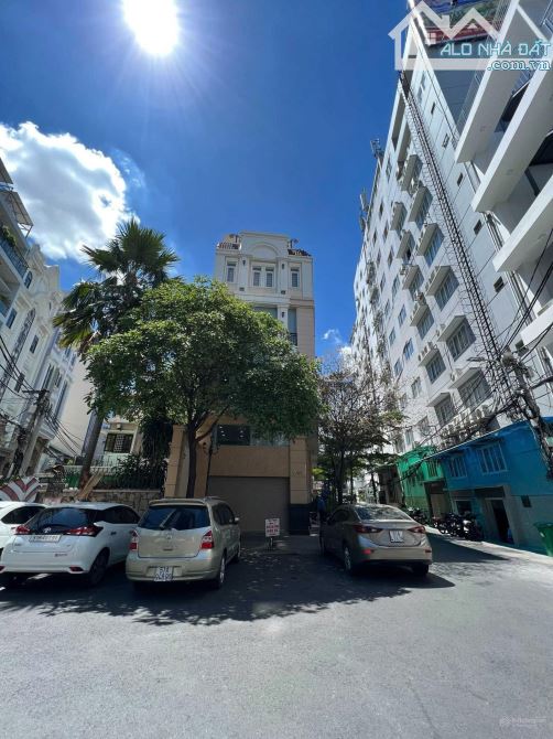 Tài sản thật-không lặp lại! Bán tòa nhà 6 tầng hẻm 307 Nguyễn Văn Trỗi, DT:14x 12m - 52 tỷ