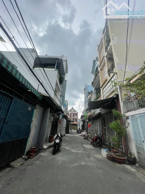 BÁN NHÀ TÂN HƯƠNG, 2 TẦNG, 59M2 ,SHR NHỈNH 5 TỶ