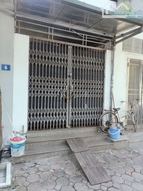 BÁN GẤP NHÀ C4 51M2 PHƯƠNG CANH GẦN Ô TÔ NGÕ THẲNG GẦN CHỢ GẦN TRƯỜNG ĐẠI HỌC GIÁ 7,55 TỶ
