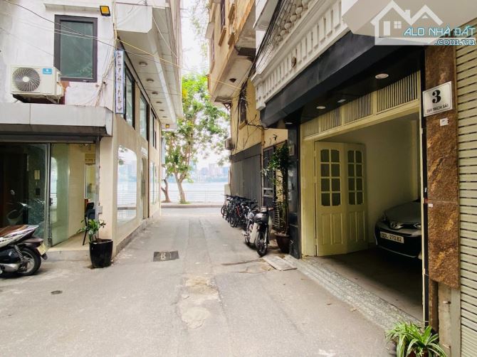 Hàng độc Hồ Tây nhanh tay ko mất ạ 40m2x6tầng , Mt 4m giá chỉ 18tỷ