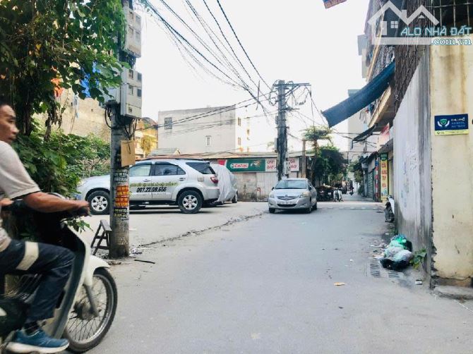 🔥 GÀ ĐẺ TRỨNG VÀNG CẦU_DIỄN - LÔ GÓC - THANG MÁY - Ô TÔ ĐỖ CỔNG - DÒNG TIỀN KHỦNG - 50m2
