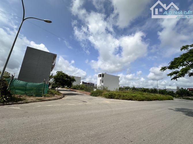 👉 Bán lô góc Tái Định Cư NAM HẢI 1 _105m2 mt 7.5m tuyến 2 Lũng Đông_ Ngô Gia Tự