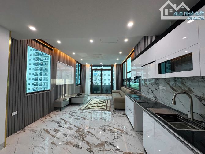 Nhà đẹp nội thất cao cấp đường ô tô tránh ngõ Phố Phúc Lợi DT 45m2 . Giá 13.8 tỷ - 11