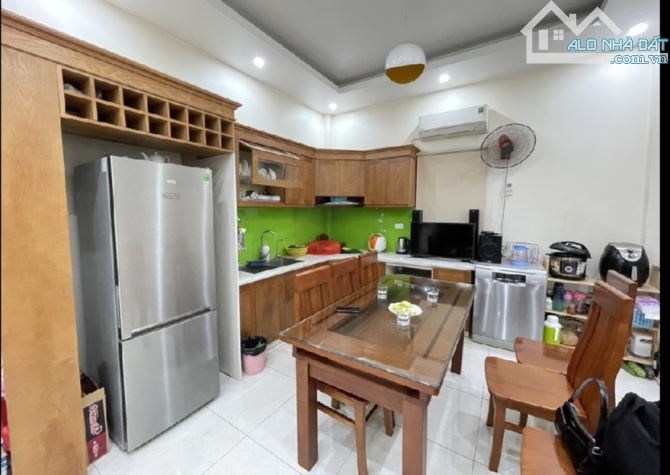 43 m2/ 3 tầng /4 m tiền/ 6.5 tỷ/ An Đào C/ Trâu Quỳ - 11