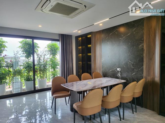 Bán nhà Chu Huy Mân 7 tầng 60m thang máy, gara oto, nội thất xịn giá hơn 13 tỷ - 1