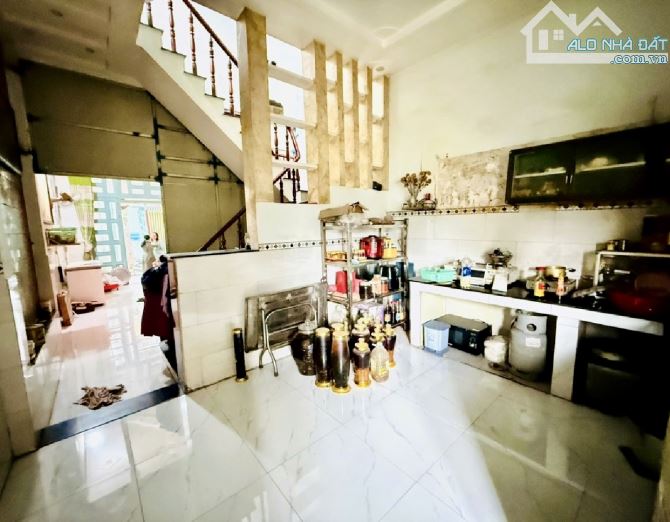 🏡 NHÀ HẺM XE HƠI THÔNG LÊ VĂN KHƯƠNG – NGAY CHỢ THIẾC – GIÁ CHỈ 4.390 TỶ – SHR - 1