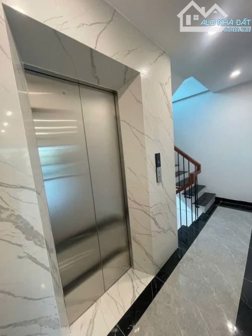 Bán nhà đẹp Phân lô Phố Ngọc Thụy, Long Biên, 50m2, ô tô vào nhà, Chỉ 12.7 tỷ - 1