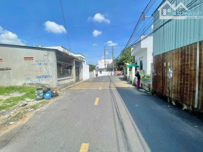 BÁN ĐẤT GẦN ĐƯỜNG LE HÔNG PHONG, TÂN ĐÔNG HIÊP DĨ AN, DT 64M2 GIÁ 2.75 TI - 1