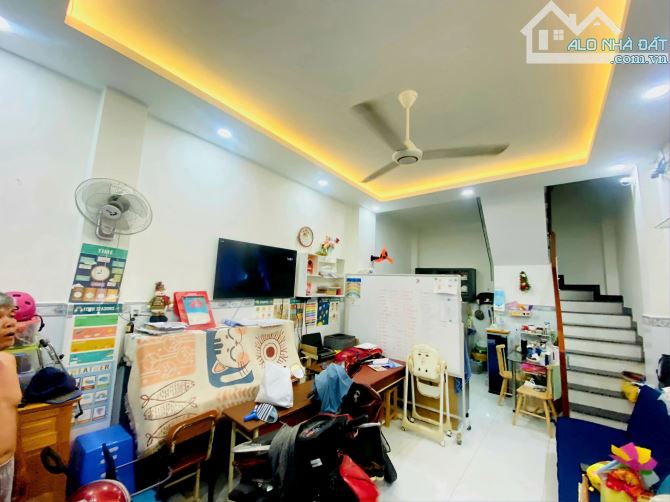 Bán Nhà Gần Chợ Bà Chiểu - 4 Tầng 69m2- 4PN-  Hẻm QH 4.5m- Tương Lai Sát MT- 7 Tỷ 1 TL - 1