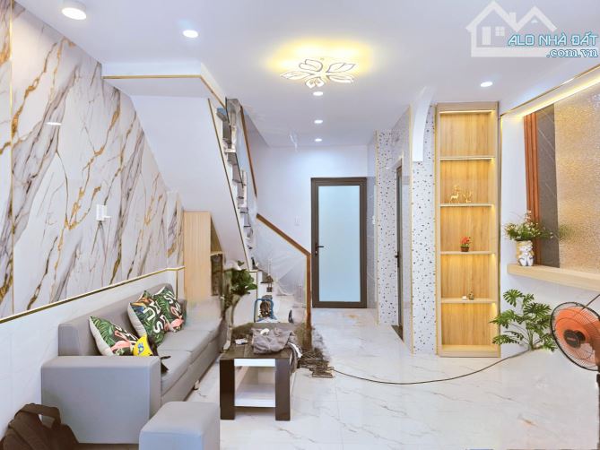 Bán nhà đường Dương Quảng hàm phường 5 quận gò vấp - 1