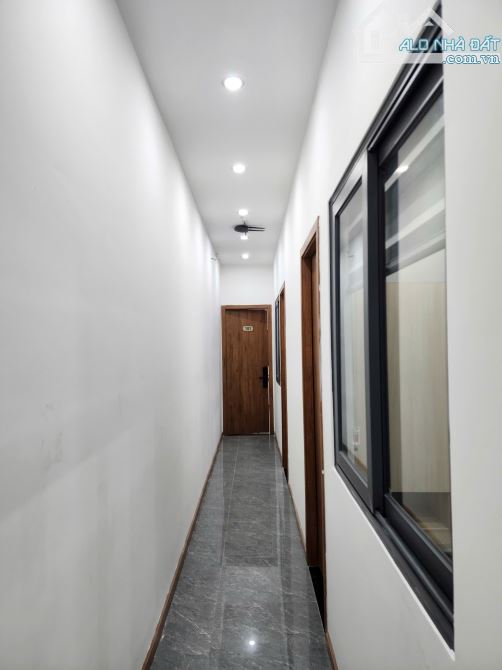 Bán Tòa nhà mặt tiền Đường Lê Đại Hành Q.11 DT 10x17m 7 tầng hđt 150tr/tháng giá 45 tỷ - 1