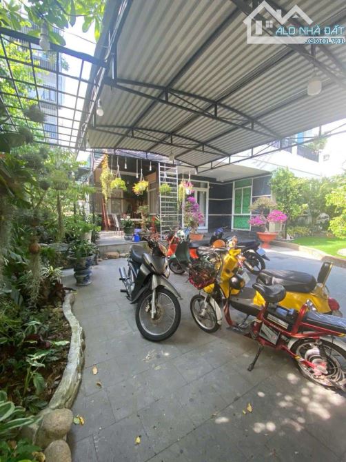 BÁN BIỆT THỰ 3 TẦNG ĐƯỜNG B3 (TẠ XUÂN THU) VCN PHƯỚC HẢI, TP. NHA TRANG 320M2 - 1