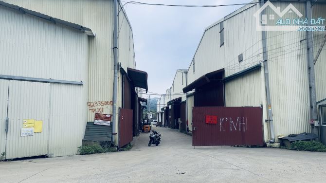Cho thuê 1.080m2 xưởng cuối đại lộ thăng long - 1