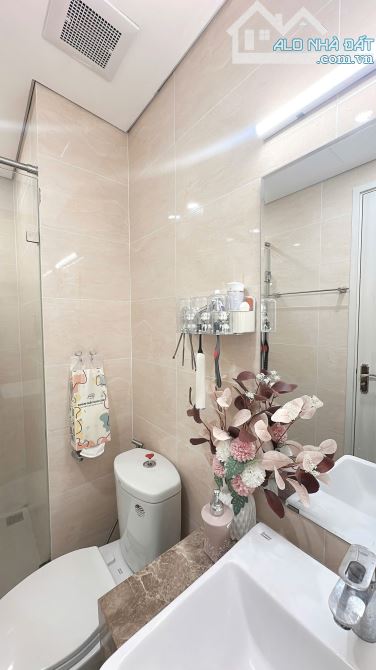 Cho thuê căn hộ cao cấp TNR  GoldSeason 47 Nguyễn Tuân, 2 phòng ngủ, giá chỉ 14triệu/tháng - 1