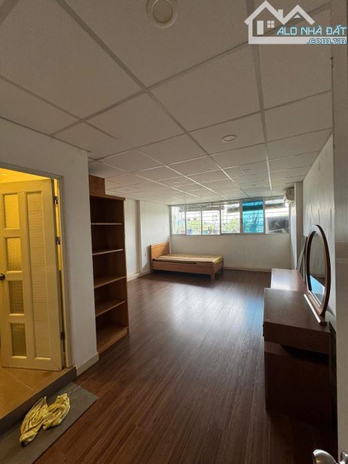 MẶT PHỐ NGUYỄN KHOÁI, 70M2, MT 5M, XE TẢI TRÁNH, KINH DOANH GARA Ô TÔ 25 TR/THÁNG, 13.5 TỶ - 1