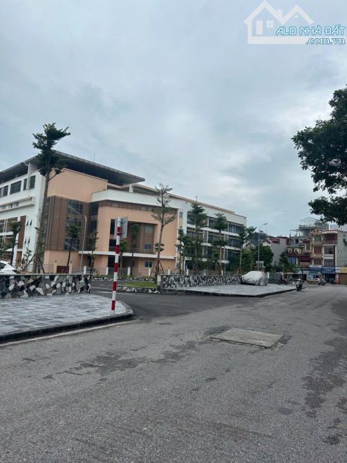 BÁN NHÀ NGỌC THỤY – Ô TÔ ĐỖ CỬA – KINH DOANH SẦM UẤT – 30M2 CHỈ 6,4 TỶ - 1