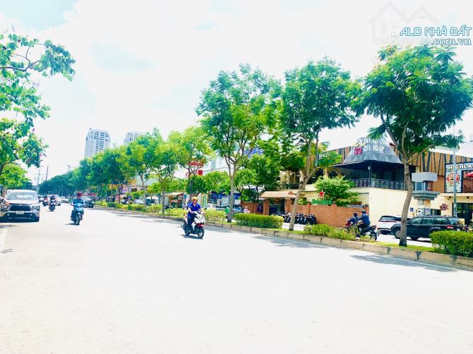 Bán Nhà Mặt Tiền Trần Não,Quận 2 DT:19mx40m(Công Nhận 746m2) Góc 2 Mặt Tiền Siêu Đẹp - 1