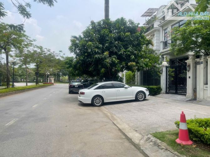 BÁN BT CIPUTRA TÂY HỒ, KHU C 200M2, 3 TẦNG, HẠ CHAO 6 TỶ, 82TỶ FULL NÔI THẤT Ở NGAY. - 1