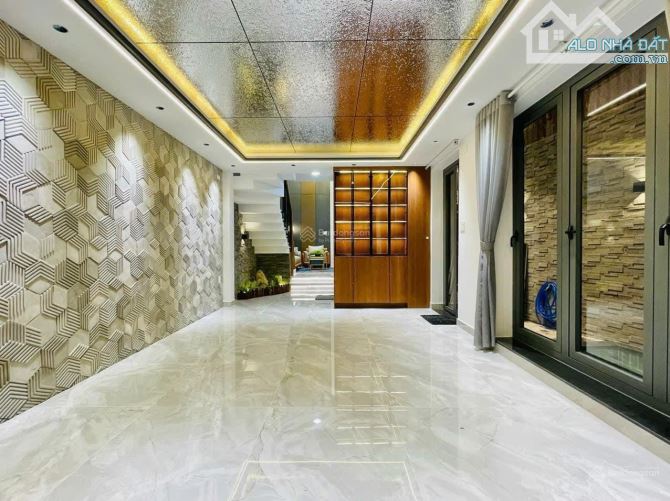 Chính chủ bán gấp căn nhà đường hoà hảo , Phường 8. Quận 10 56m2 / 3tỷ 100tr, Hẻm xe hơi - 1