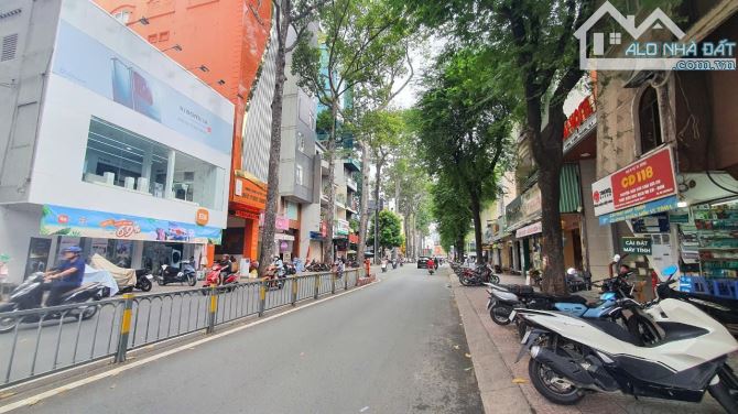 Bán gấp tòa nhà CHDV 8 tầng góc 2 mặt tiền đường Tôn Thất Tùng. Kinh doanh dòng tiền mạnh - 1
