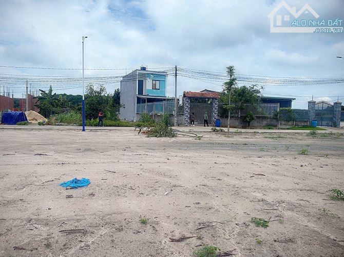 Bán đất trung tâm thị trấn Chơn Thành, liền kề KCN Minh Hưng 1,2,,3. - 2