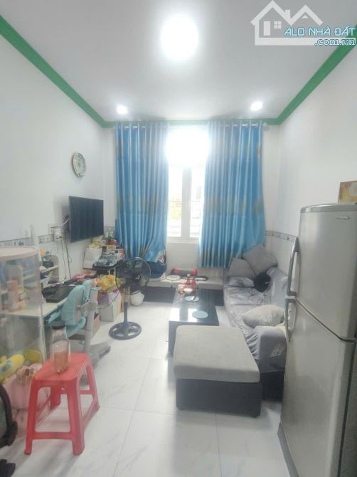 Nhà 4PN hẻm xe tải Âu Cơ. Nhà mới 98% gần bùng binh Lê Đại Hành giá chỉ 7.8 tỷ - 1
