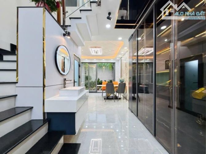 🥰 Nhà 4 tầng khu vip đường BÙI QUANG LÀ phường 12 quận Gò Vấp dt72m2(3.5x21) Hẻm 6m thông - 1