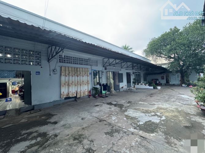 Bán 935m2 đất thổ có dãy trọ 12 phòng, đường Lũy Bán Bích, Tân Phú, giá chỉ 59 tỷ - 1