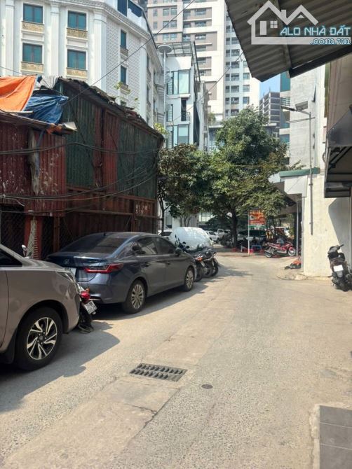 Bán mảng đất vàng còn sót lại tại đường Lê Văn Lương, Thanh Xuân. - 1
