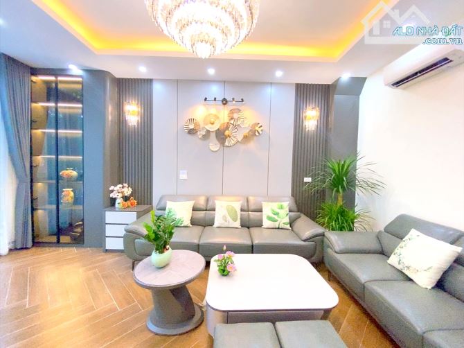 Bán nhà phố Hồng Tiến, 7 tầng thang máy, Gara ô tô, vừa ở vừa kinh doanh, full nội thất - 13