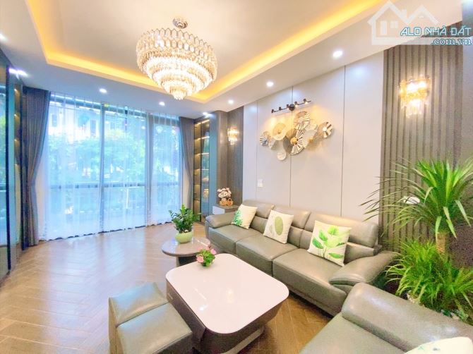 Bán nhà phố Hồng Tiến, 7 tầng thang máy, Gara ô tô, vừa ở vừa kinh doanh, full nội thất - 14