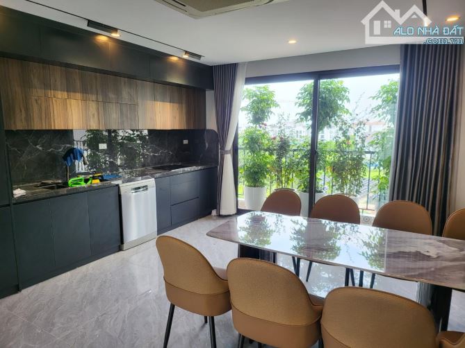 Bán nhà Chu Huy Mân 7 tầng 60m thang máy, gara oto, nội thất xịn giá hơn 13 tỷ - 2