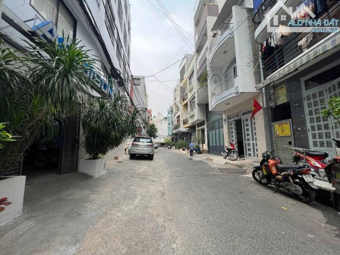 Hot! Nhà hẻm xe hơi 10m đường Nguyễn Hồng Đào, P.14, Tân Bình (4x16.5m) 5 tầng - 11.9 tỷ - 2