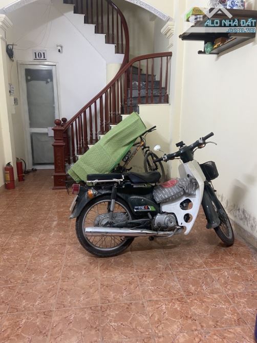 Bán Nhà - Hồ Tùng Mậu - Cầu Giấy - 40m2 - 4 Tầng - 7,4 Tỷ - 2