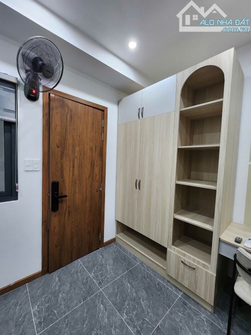 Bán Tòa nhà mặt tiền Đường Lê Đại Hành Q.11 DT 10x17m 7 tầng hđt 150tr/tháng giá 45 tỷ - 2