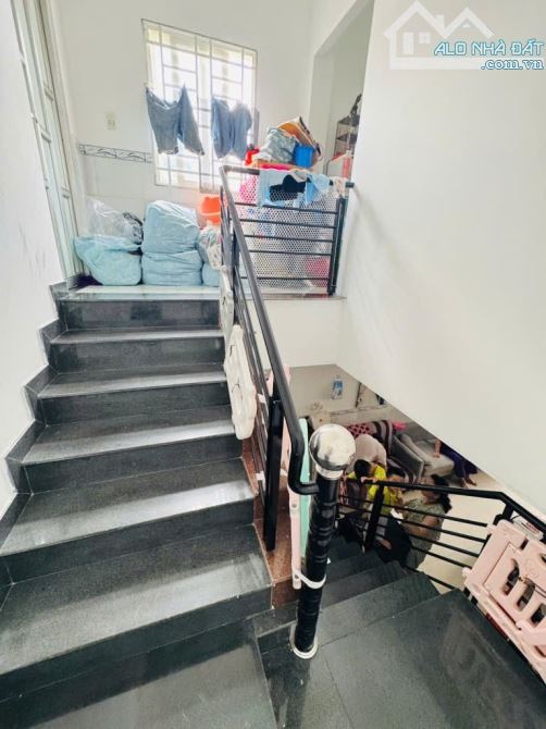 NHÀ GÓC 2 TẦNG DƯƠNG BÁ TRẠC , HẺM ĐẸP GẦN MT CHỈ NHỈNH 5 TỶ - 2
