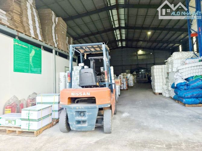 3 nhà xưởng đang cho thuê Doanh thu 9-10 tỷ/năm. DT 11.990m - 2