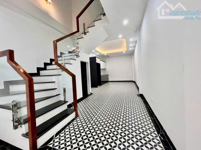 Hiếm !!! - Bán nhà Mộc Hoàn, Vân Côn DT 50m2 - Gía 3ty950 , cực gần ĐL Thăng Long - 2