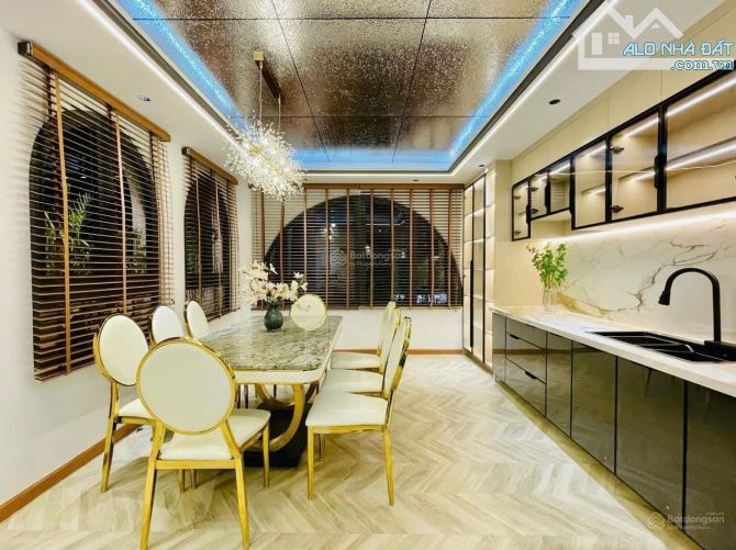 Chính chủ bán gấp căn nhà đường hoà hảo , Phường 8. Quận 10 56m2 / 3tỷ 100tr, Hẻm xe hơi - 2